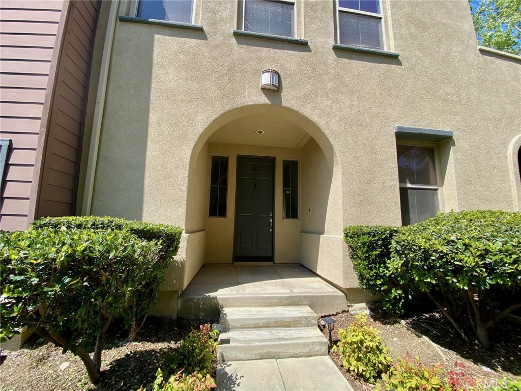 Beautifully updated corner-unit 3-bed, 3.5-bath townhome in prime Rancho Cucamonga! This bright, move-in-ready home features new paint, wood flooring, brand-new microwave, oven stove, and dishwasher. Each bedroom has its own private bathroom, and the open layout is perfect for entertaining. Enjoy the convenience of an attached 2-car garage. Located just a short walk to Victoria Gardens and only 10 minutes from Rancho San Antonio Medical Plaza. The community offers fantastic amenities, including a pool, jacuzzi, and gym. Don’t miss this opportunity to own a stylish home in a highly desirable neighborhood!