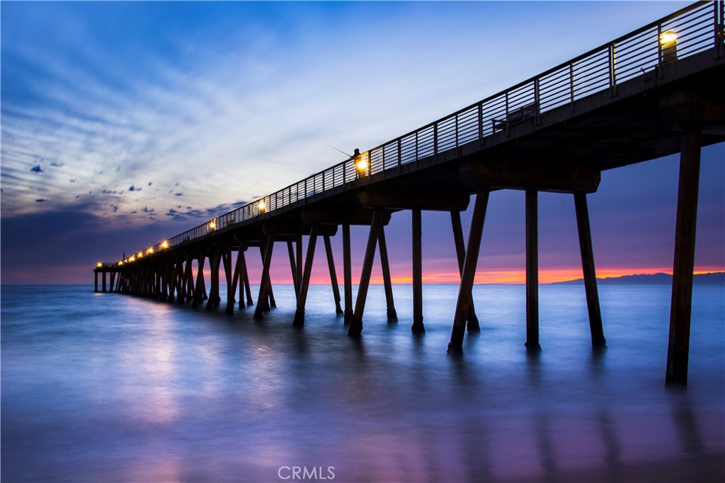 https://media.crmls.org/medias/6ca540ad-303e-4063-ad6e-629e7bf8b3c5.jpg?preset=X-Large