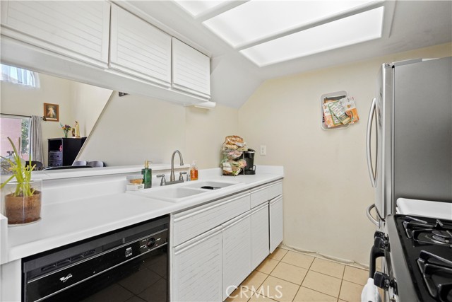 Detail Gallery Image 4 of 19 For 12601 Van Nuys Bld #212,  Pacoima,  CA 91331 - 2 Beds | 1 Baths