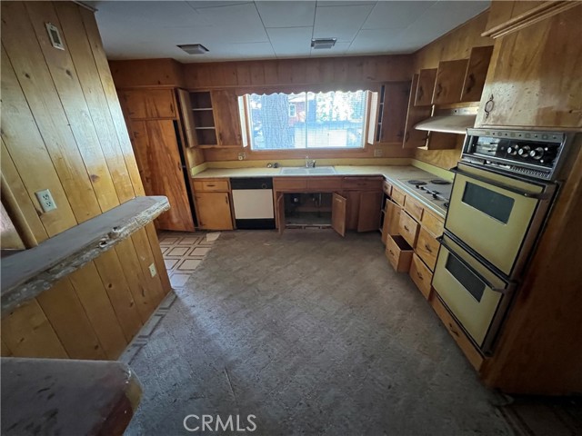 31096 Wild Oak, Running Springs, CA 92382