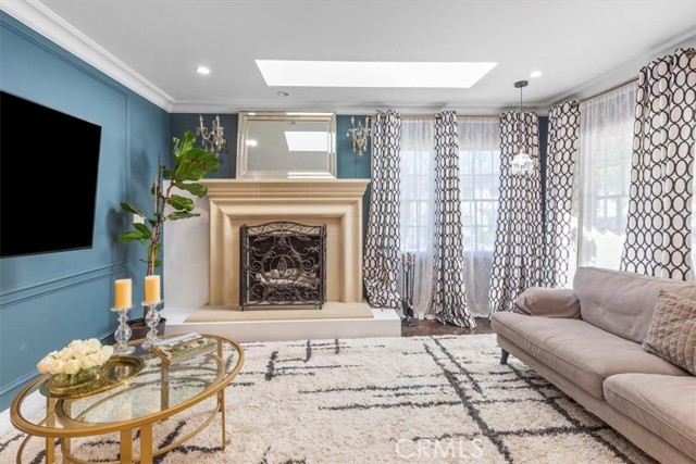 5201 Sale Avenue, Woodland Hills CA: https://media.crmls.org/medias/6ca672d7-1437-419f-8ab6-5ffdf67e125b.jpg