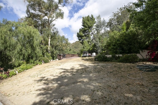 Detail Gallery Image 15 of 75 For 24300 Sylvan Glen Rd, Calabasas,  CA 91302 - 5 Beds | 3 Baths