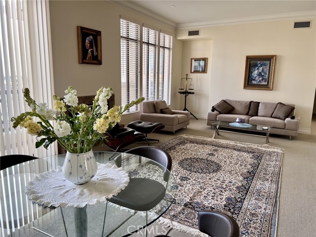 Drew Fenton | 11847 Gorham Avenue Los Angeles CA | MLS: 6884874