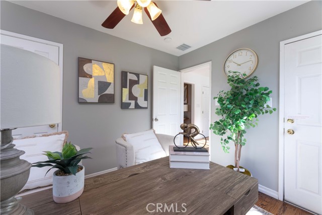 Detail Gallery Image 13 of 31 For 474 E 44th Cir, Long Beach,  CA 90807 - 3 Beds | 2 Baths