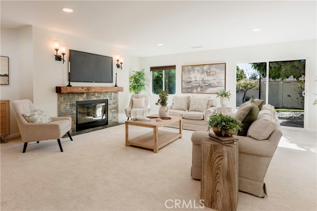 2019 Charlemagne Avenue photo 14