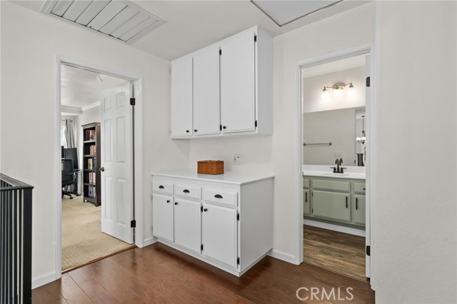 Detail Gallery Image 19 of 47 For 1693 N Mountain #D,  Upland,  CA 91784 - 3 Beds | 2/1 Baths