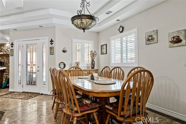 919 Venus Way, Crestline, CA 92325
