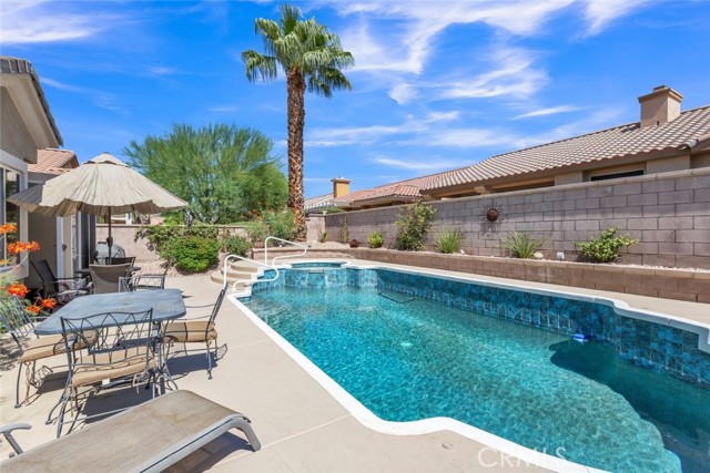 Detail Gallery Image 3 of 40 For 37498 Medjool Ave, Palm Desert,  CA 92211 - 2 Beds | 2 Baths