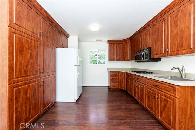 3025 E Hillside Drive, West Covina CA: https://media.crmls.org/medias/6caabb8d-ab04-411f-af5d-04ff5b9fda66.jpg