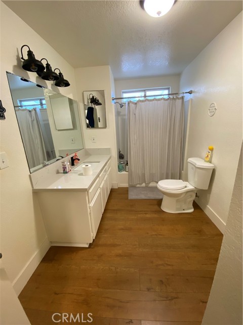 Detail Gallery Image 7 of 11 For 7882 Lyons Ave, Hesperia,  CA 92345 - 3 Beds | 2 Baths