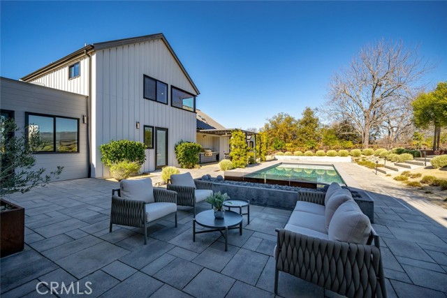 Detail Gallery Image 7 of 74 For 280 Jespersen Ln, San Luis Obispo,  CA 93401 - 5 Beds | 7/1 Baths