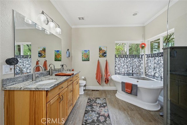 Detail Gallery Image 14 of 52 For 8863 Fox Dr, Cobb,  CA 95426 - 3 Beds | 2/1 Baths