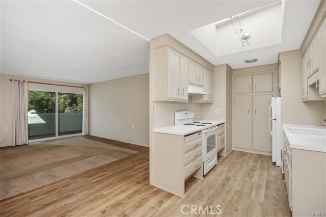 Detail Gallery Image 12 of 22 For 2111 via Puerta #P,  Laguna Woods,  CA 92637 - 1 Beds | 1 Baths