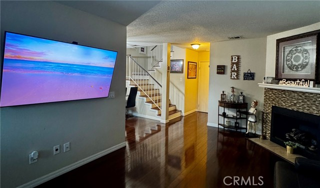 Detail Gallery Image 4 of 33 For 11873 Seneca, Chino,  CA 91710 - 3 Beds | 2/1 Baths