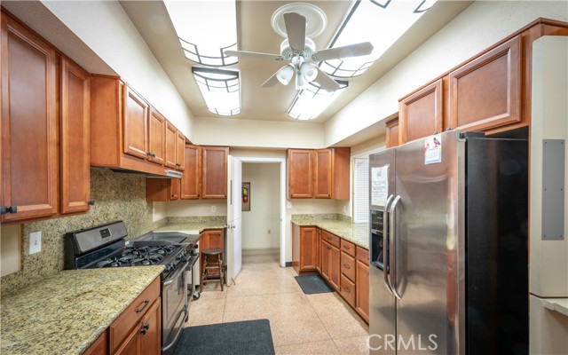 Detail Gallery Image 32 of 38 For 332 N Lyon Ave #58,  Hemet,  CA 92543 - 2 Beds | 2 Baths