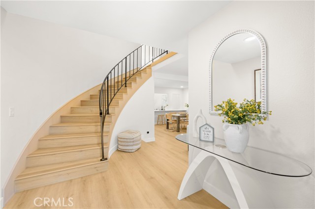 6511 E Circulo Dali, Anaheim Hills CA: https://media.crmls.org/medias/6caddebb-23a8-42fd-99de-0451ed171968.jpg