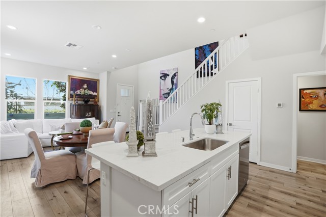 Detail Gallery Image 12 of 65 For 184 Alienta Ln, Rancho Mission Viejo,  CA 92694 - 2 Beds | 2/1 Baths