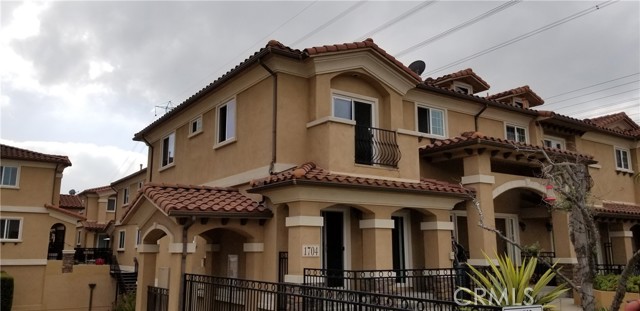 Detail Gallery Image 32 of 39 For 1704 Ruxton Ln #C,  Redondo Beach,  CA 90278 - 3 Beds | 2/1 Baths