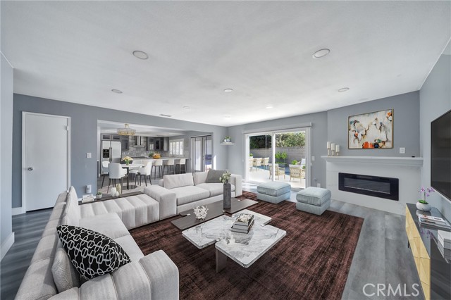 Detail Gallery Image 8 of 62 For 8972 Pebble Beach Cir, Westminster,  CA 92683 - 3 Beds | 3 Baths