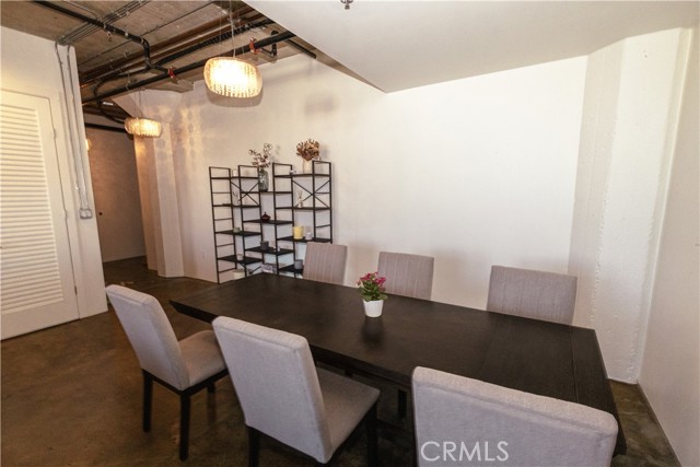 Detail Gallery Image 5 of 25 For 825 E 4th St #305,  Los Angeles,  CA 90013 - 2 Beds | 2 Baths