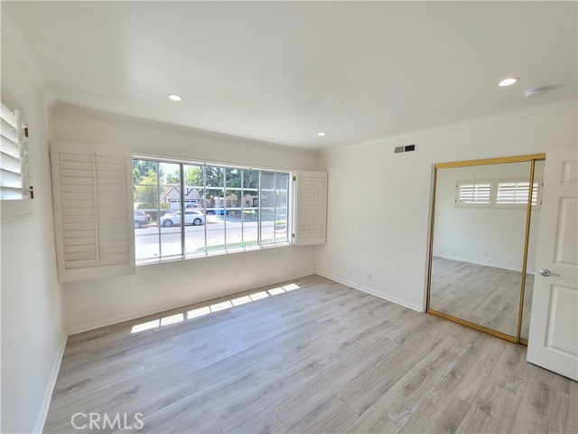 18001 Osborne Street, Sherwood Forest CA: https://media.crmls.org/medias/6caf6aca-5c9f-464e-a920-6b84235e5529.jpg