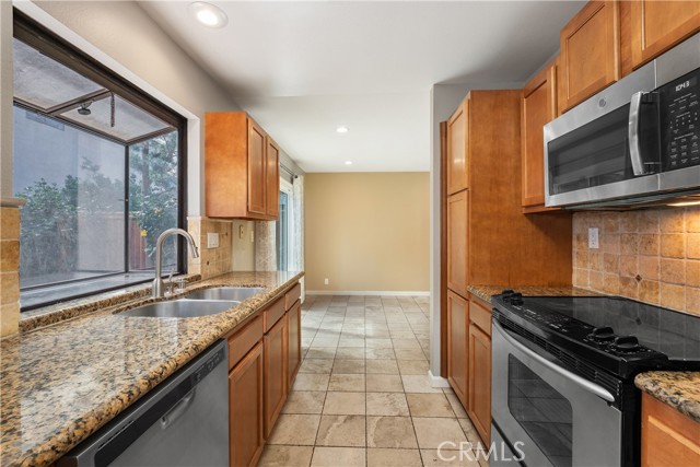 Detail Gallery Image 16 of 52 For 39 Wintermist, Irvine,  CA 92614 - 3 Beds | 2/1 Baths