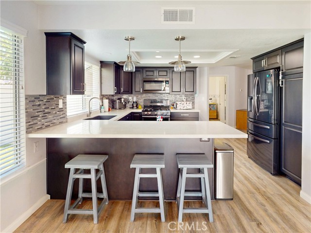 Detail Gallery Image 4 of 23 For 26140 Workman, Loma Linda,  CA 92354 - 4 Beds | 3 Baths