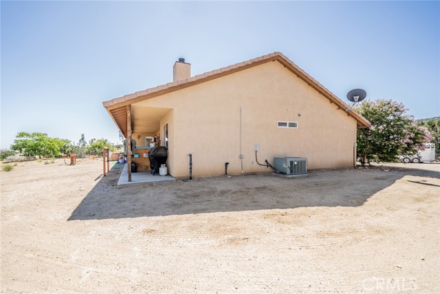 Detail Gallery Image 45 of 56 For 1990 Vista Rd, Pinon Hills,  CA 92371 - 3 Beds | 2 Baths