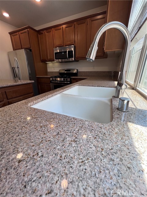 Detail Gallery Image 8 of 36 For 4432 Owens St #104,  Corona,  CA 92883 - 3 Beds | 2/1 Baths