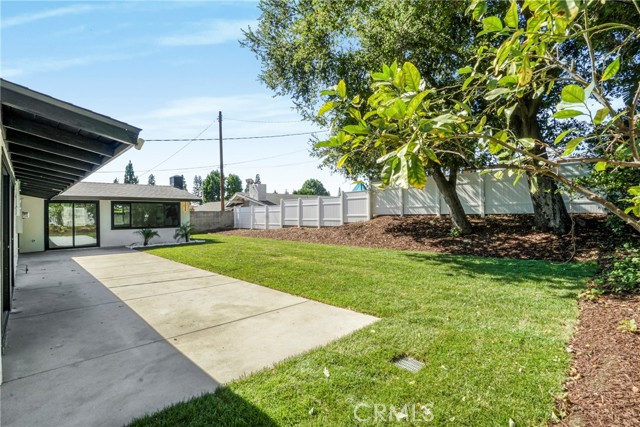 Detail Gallery Image 26 of 28 For 10805 Chimineas, Porter Ranch,  CA 91326 - 4 Beds | 2/1 Baths