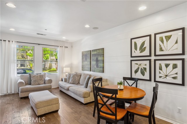 604 E Water Street, Anaheim CA: https://media.crmls.org/medias/6cb2f595-66f4-4ace-af6e-8f61ae876cdf.jpg