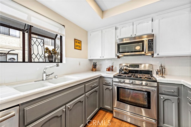 Bright, sunny kitchen