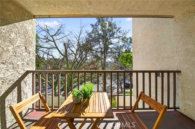 Detail Gallery Image 39 of 45 For 4210 via Arbolada #220,  Los Angeles,  CA 90042 - 2 Beds | 2 Baths