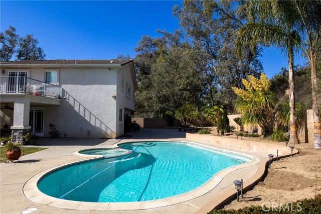 Detail Gallery Image 9 of 27 For 3772 Elm, San Bernardino,  CA 92404 - 4 Beds | 3 Baths