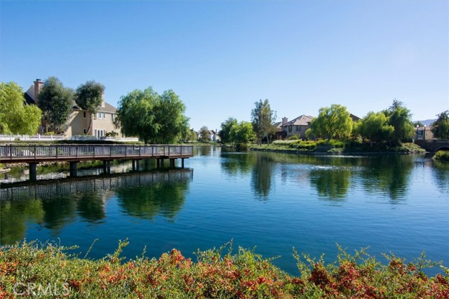 Detail Gallery Image 34 of 41 For 23361 Pike, Valencia,  CA 91355 - 4 Beds | 3 Baths