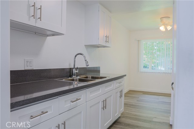 Detail Gallery Image 2 of 33 For 2709 S Baker St, Santa Ana,  CA 92707 - 2 Beds | 1/1 Baths