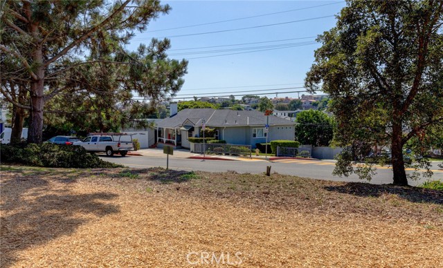 2491 Valley Drive, Hermosa Beach, California 90254, 3 Bedrooms Bedrooms, ,2 BathroomsBathrooms,Residential,Sold,Valley,PV23173972