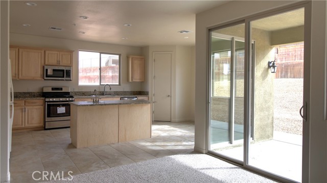 Detail Gallery Image 7 of 31 For 56925 Hidden Gold Ct, Yucca Valley,  CA 92284 - 4 Beds | 2/1 Baths