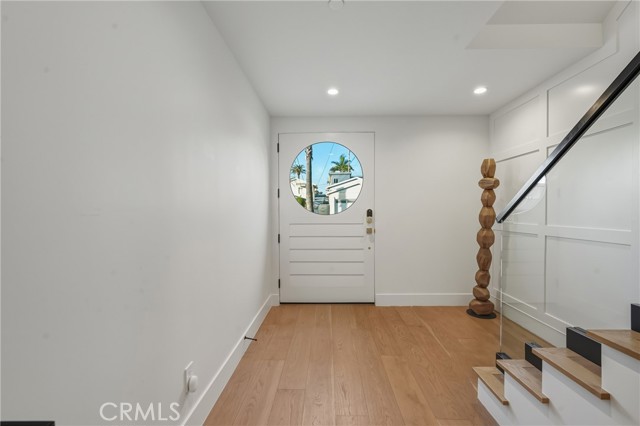 Detail Gallery Image 4 of 41 For 626 Longfellow, Hermosa Beach,  CA 90254 - 4 Beds | 5 Baths