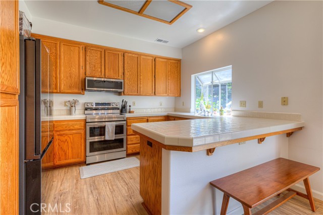 Detail Gallery Image 12 of 41 For 1918 Potter Rd, Chico,  CA 95928 - 3 Beds | 2 Baths
