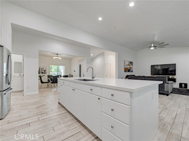 11515 Tamarisk Avenue, Hesperia CA: https://media.crmls.org/medias/6cb6dd32-a0a5-42a2-881a-3c9d94f828bc.jpg