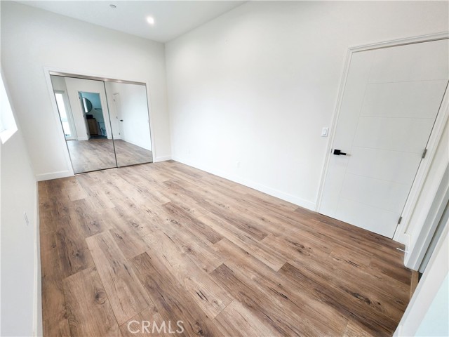 11255 Tiara Street, North Hollywood CA: https://media.crmls.org/medias/6cb70354-bb03-4145-bf74-17fde64cdd8d.jpg