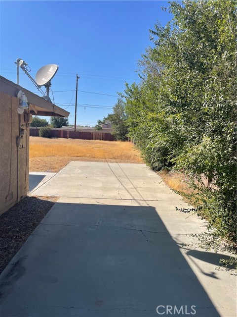 Detail Gallery Image 11 of 11 For 13230 Amargosa Rd, Victorville,  CA 92392 - 3 Beds | 2 Baths