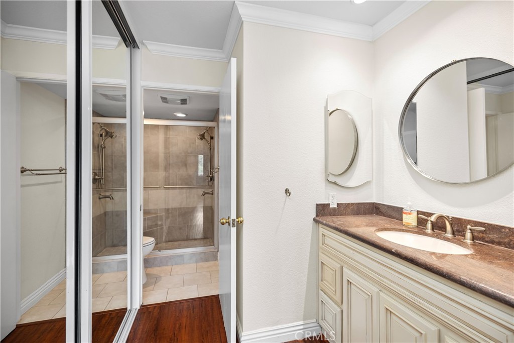 6cb7ff4b 19b5 4da4 884a 8566aaf40a82