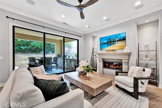 Detail Gallery Image 8 of 37 For 32 Lark, Lake Forest,  CA 92630 - 5 Beds | 4 Baths