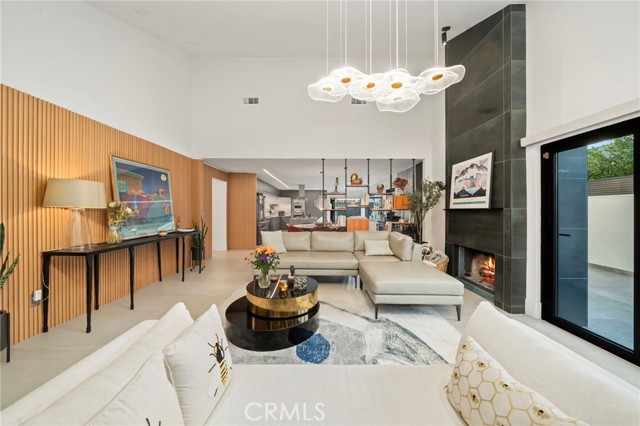 Detail Gallery Image 6 of 42 For 985 Begonia Ave, Costa Mesa,  CA 92626 - 3 Beds | 3 Baths