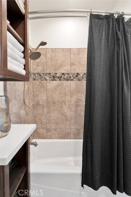 13699 Spring Valley Parkway, Victorville CA: https://media.crmls.org/medias/6cb8d8e1-e6c6-48e8-ba3c-12891086640a.jpg