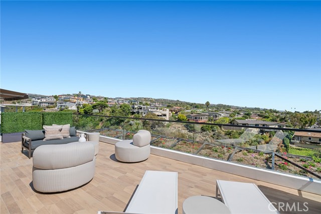 Detail Gallery Image 19 of 53 For 504 Hazel Dr, Corona Del Mar,  CA 92625 - 4 Beds | 3/1 Baths