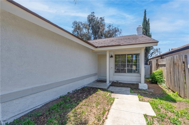 Detail Gallery Image 4 of 18 For 25815 Basil Ct, Moreno Valley,  CA 92553 - 2 Beds | 1 Baths
