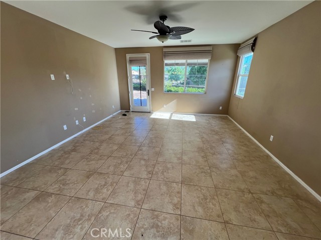 29501 Mascot, Lake Elsinore CA: https://media.crmls.org/medias/6cb99e0b-1216-417b-8c21-2a96e58aefb9.jpg